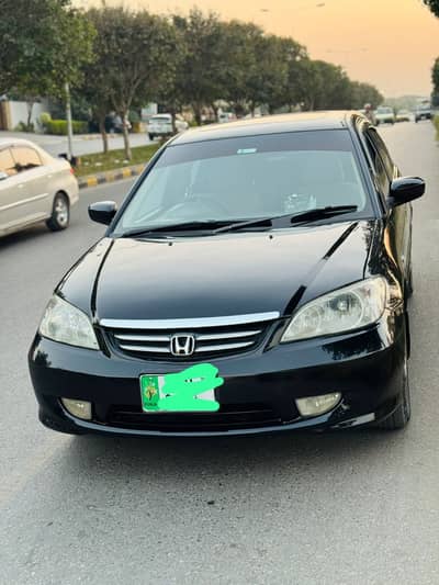 0321/5518355  كار شوروم كے لئے ملازم كى ضرورت ہے