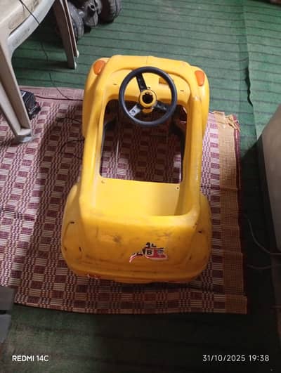 Kids yellow car