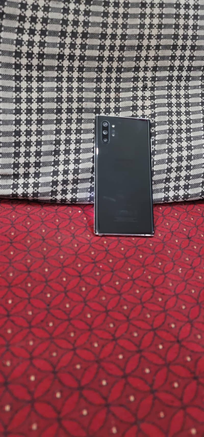 note 10 plus 1