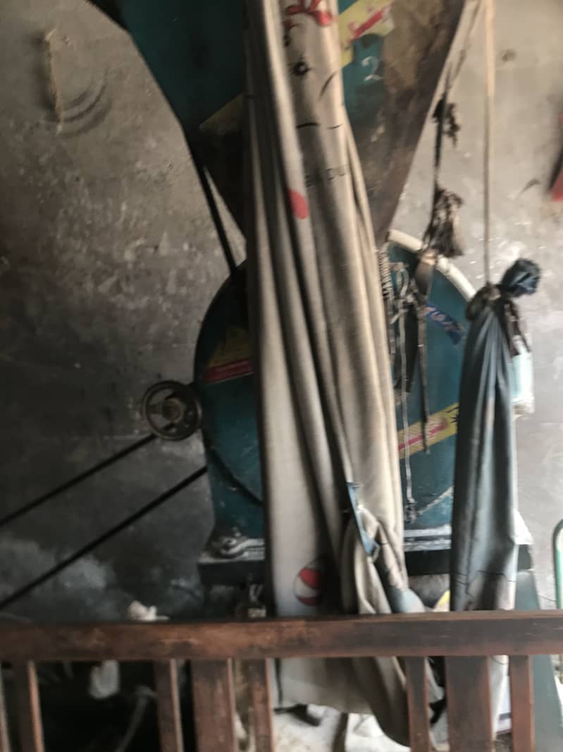 Atta chaki machine in working condition 1