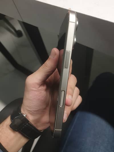 16ro 256gb 93 battery health