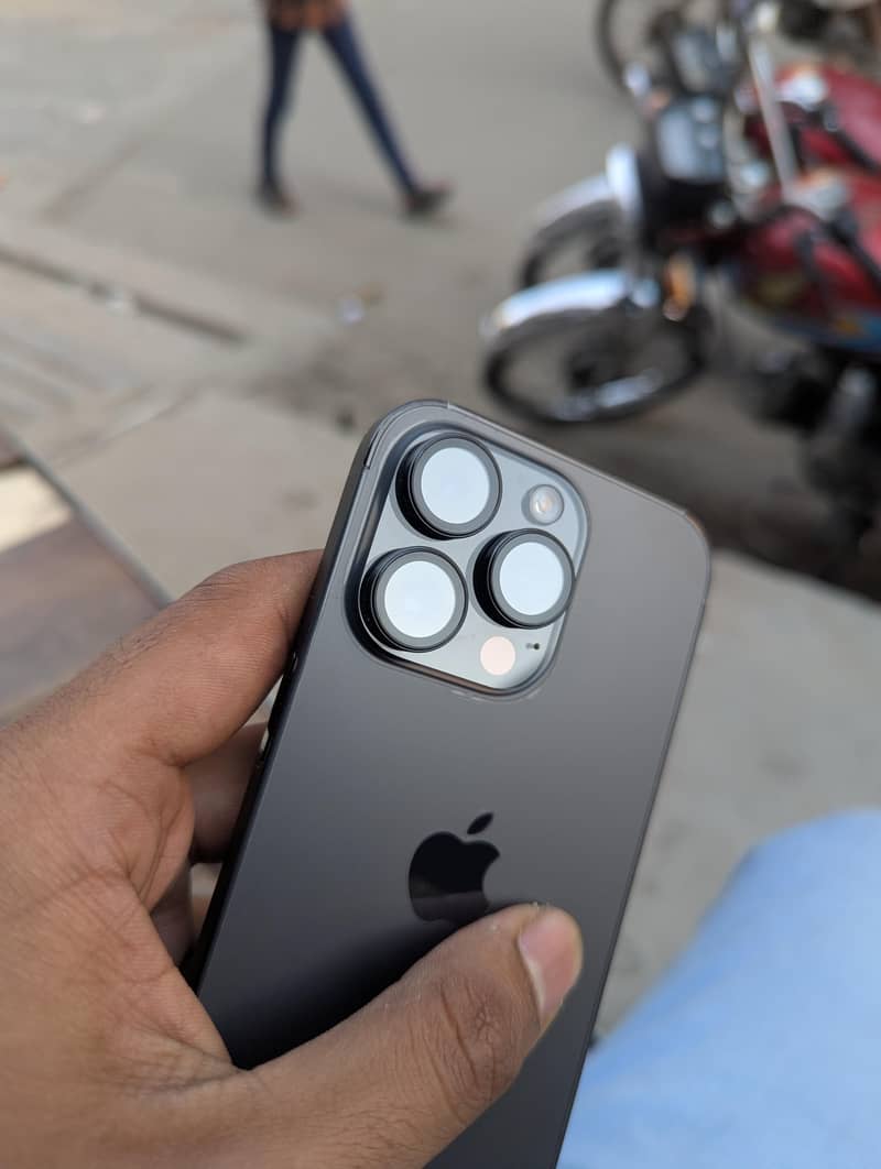 iphone 14 pro 1