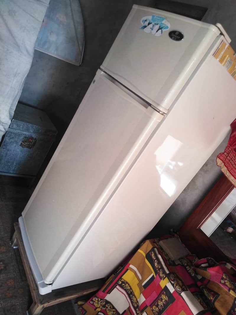 A1 Dawlance Refrigerator 4