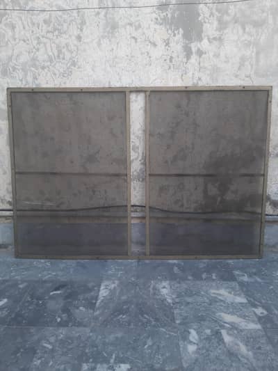 Iron window double net safety grill/stand (Whatsapp 03246205446)
