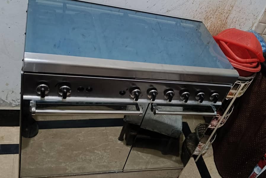 cooking Range Jumbo Size with Owen and grill system 2