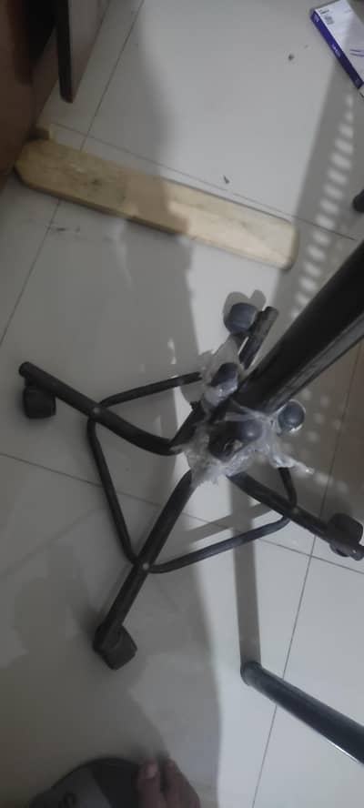 Clothes drying stand in good condition