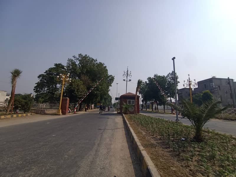 LOOKING FOR THE HOT LOCATION PLOT AVAILABLE FOR SALE IN IEP ENGINEERS TOWN 48