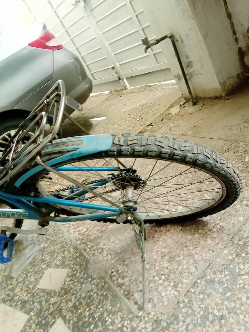 powerful attractive full size cycle 0