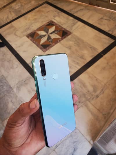 vivo 8gb ram 256gb rom 10/10 condition with box