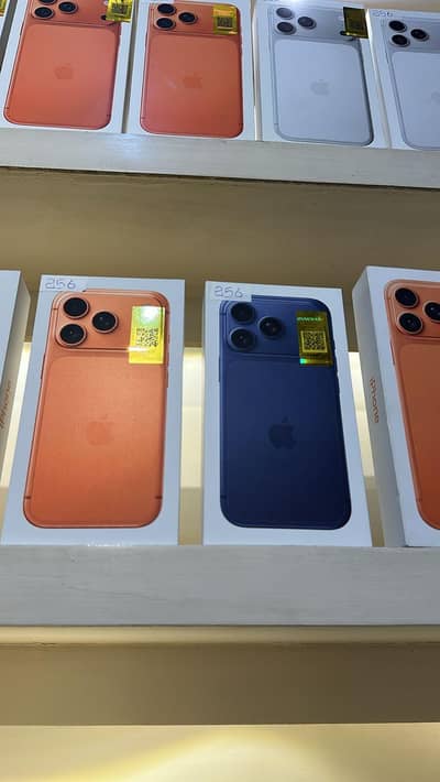 iphone 17 pro | Pta Approved 256 gb blue & orange