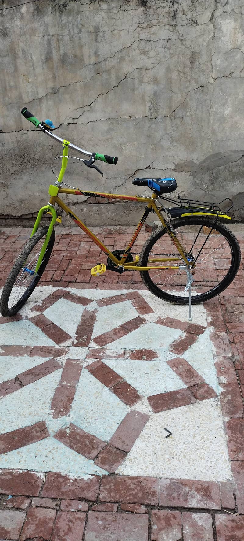 Full size wheeling cycle 0