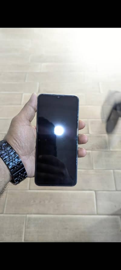 Oppo a17 all oky hai condition bill khull saf hai