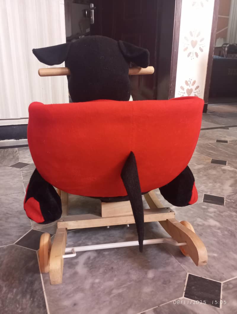 Rocking Mickey Mouse 4