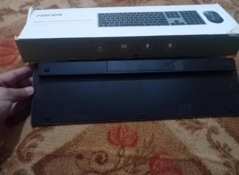 Seenda Branded Metal Wireless Keyboard and Mouse Combo New 4