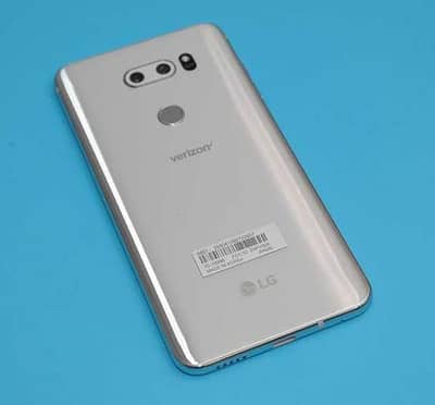 LG v30 4/64 10 by 10 condition