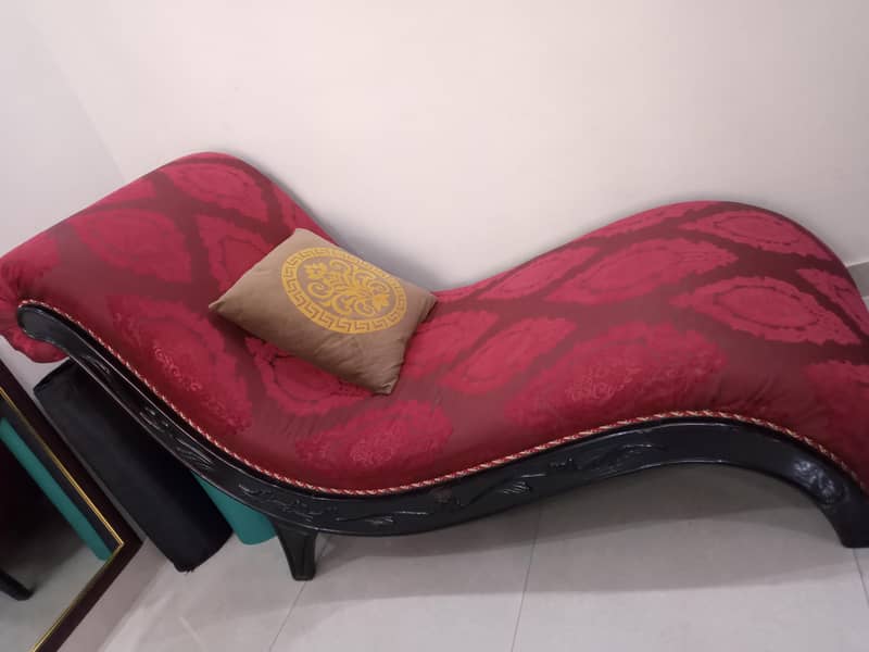 Dewan sofa 2