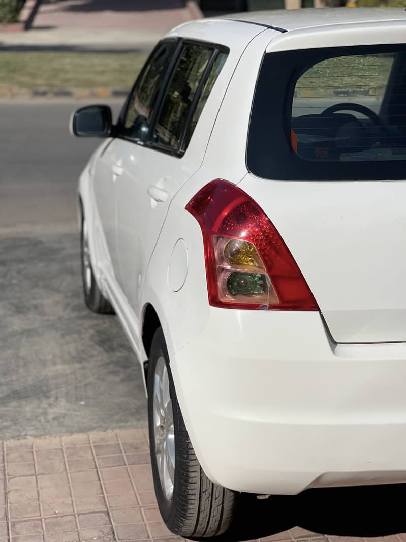 Suzuki swift DLX NAVIGATION for sale 10