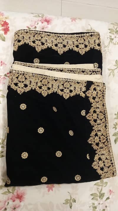 Black velvet shawl with beautiful tilla work