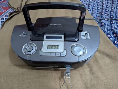 Panasonic amplifier and Philips boombox 03125544226