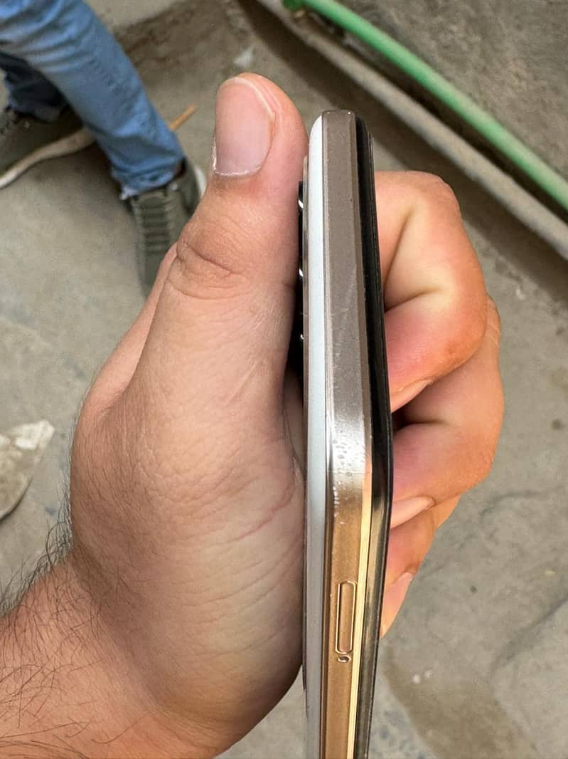 techno cemon 18 4 128 with box 2