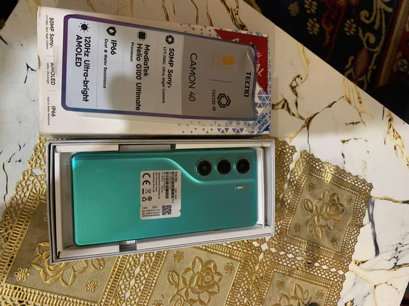 Tecno Camon 40 1