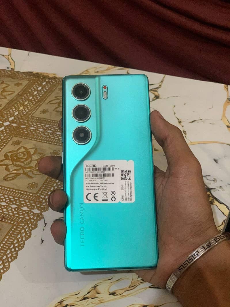 Tecno Camon 40 10