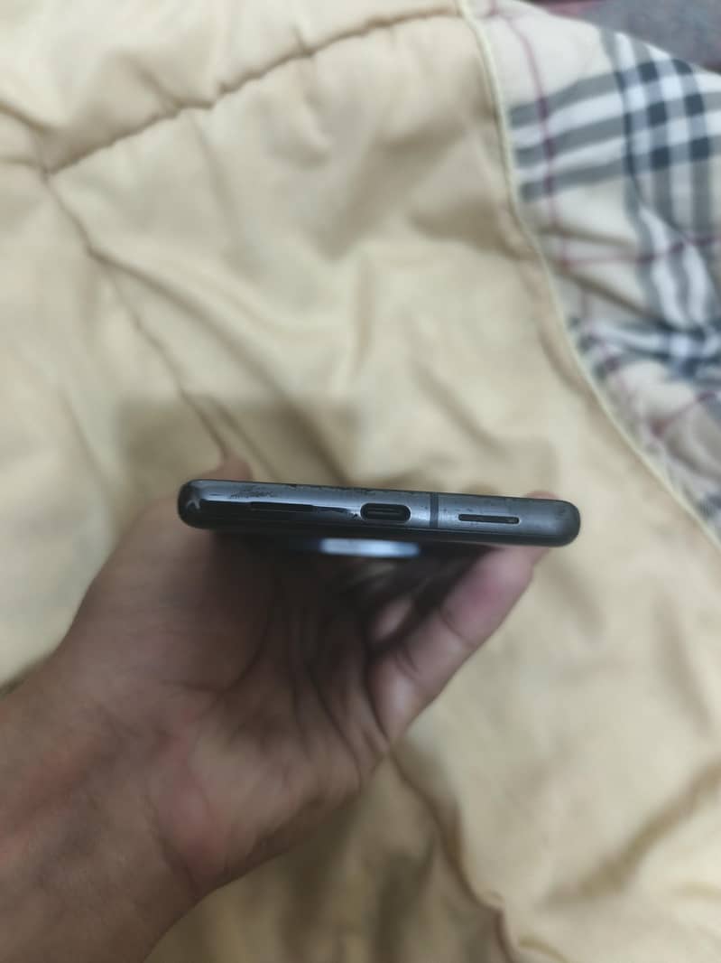 pixel 7 pro ( read ad) urgent sale need money /  exchange possible 4