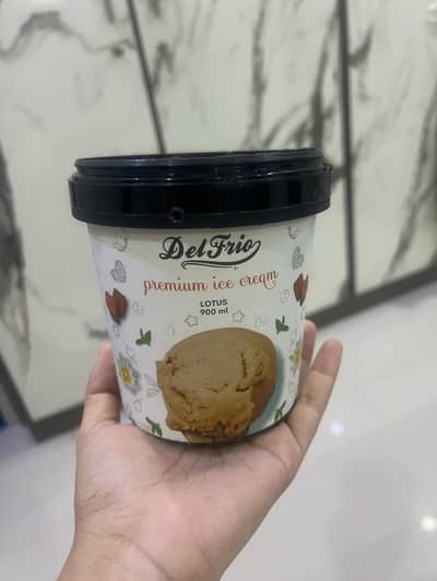 food boxes and food containers