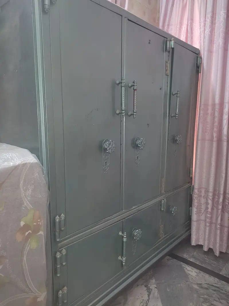 DOUBLE BED WITH SIDE TABLE,SHOW CASE, DRESSING TABLE, STEEL ALMIRAH 17