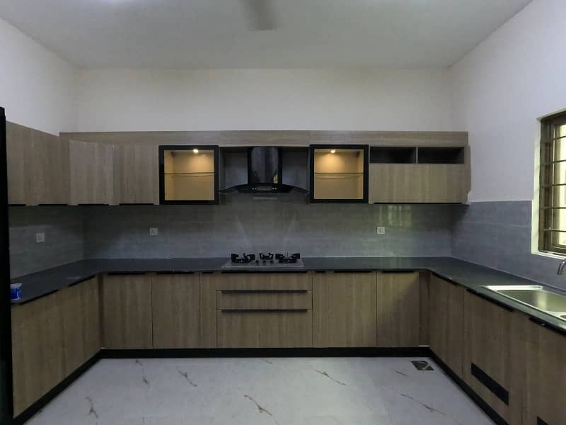 Ideal House In Karachi Available For Rs. 57,800,000/- 3