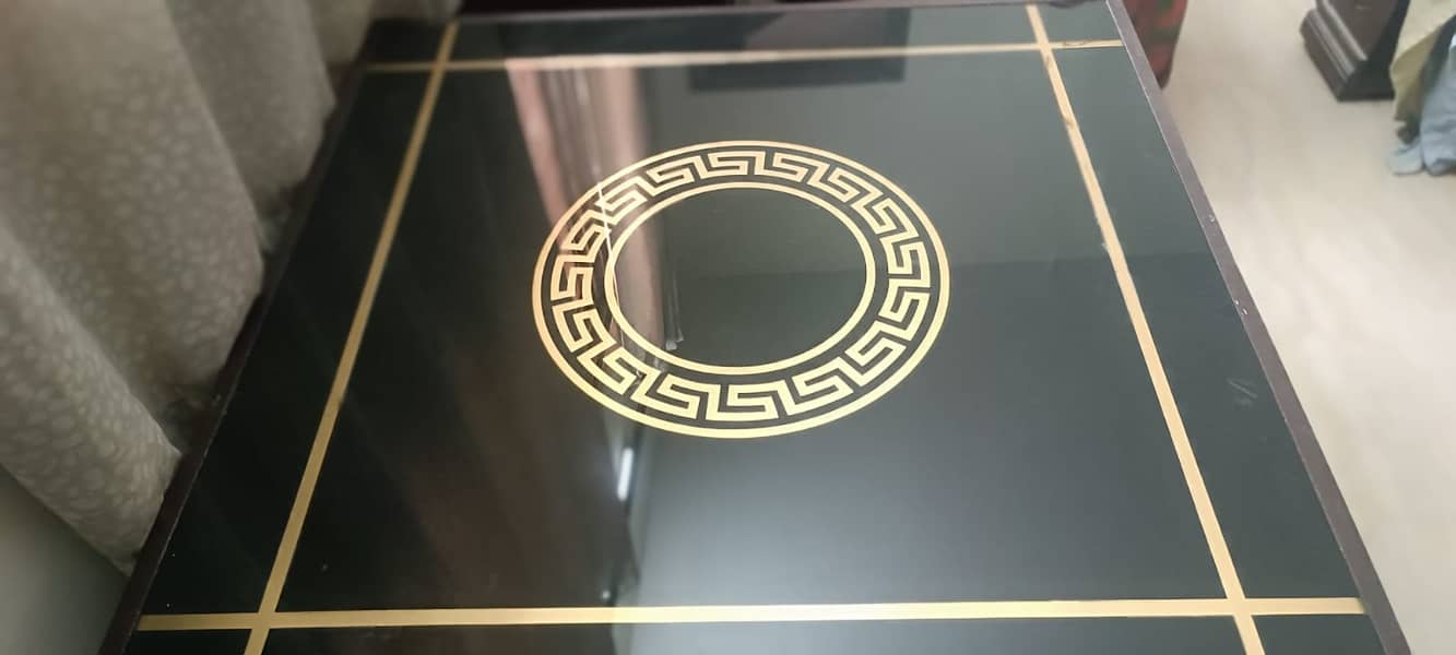 Table with mirror 3ft x 3ft Size 0