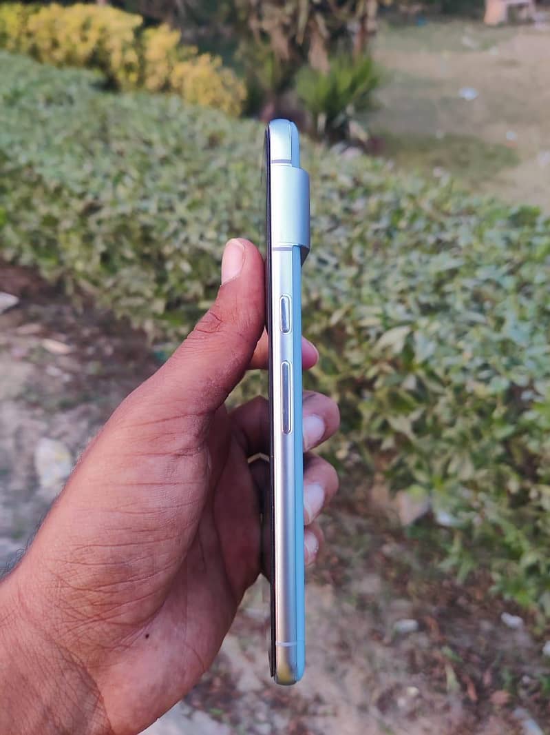 google pixel 8 pro 2