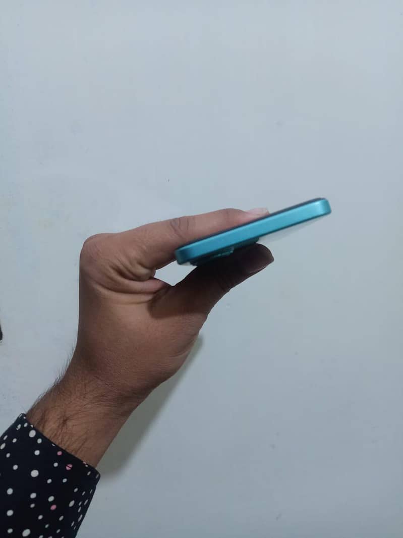 Lush condition like new 7