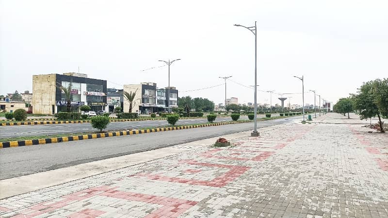 10 Marla On Ground Possession Plot Carpet Road Available For Sale In New Lahore City PHASE4 3
