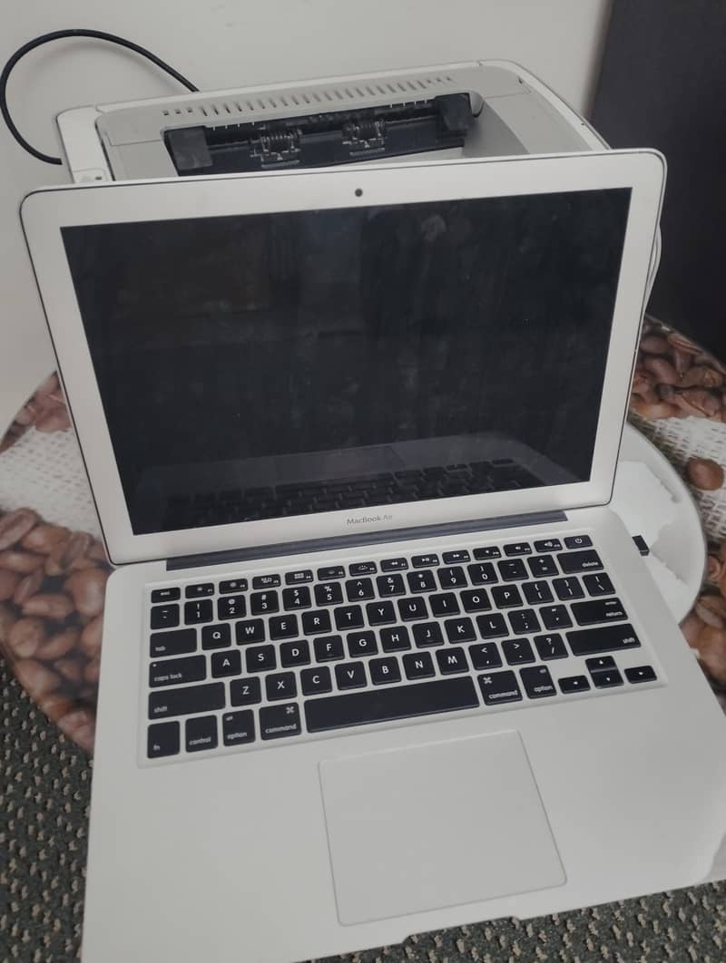 MacBook 2