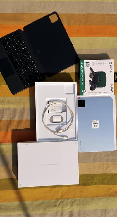 Xiaomi pad 6s pro + TouchPad Keyboard + Free Zero (Quantum Z Buds)