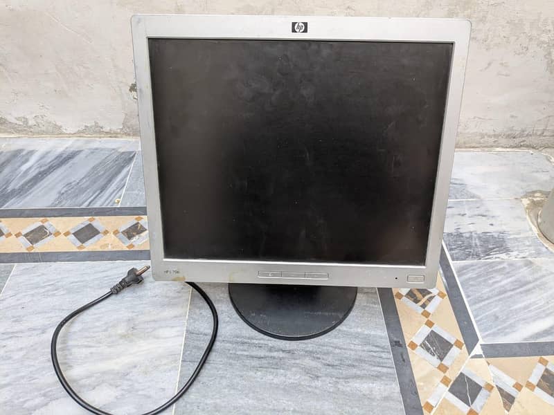 HP 17" Computer LCD For Sale 0