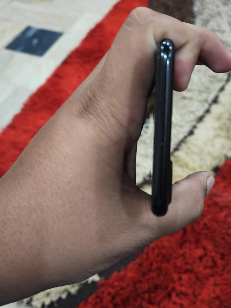 Iphone 7+ with box 128gb and guarantee of mobile open shining black 10