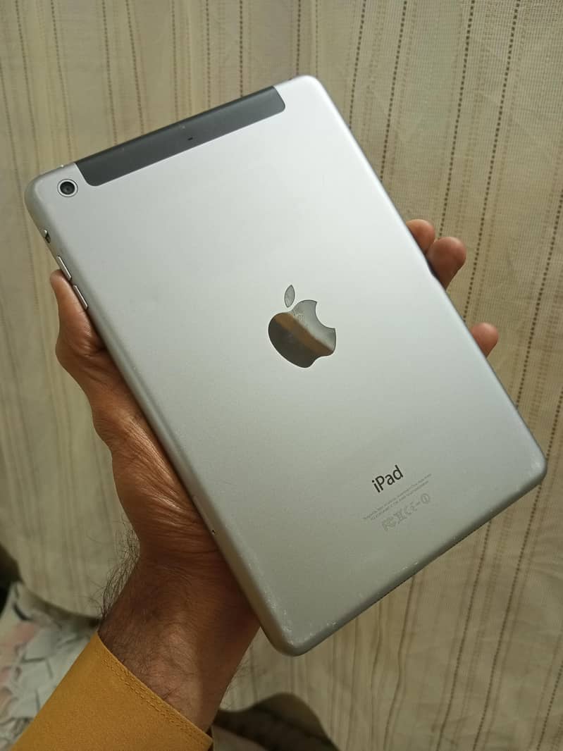 iPAD MiNi 2 8