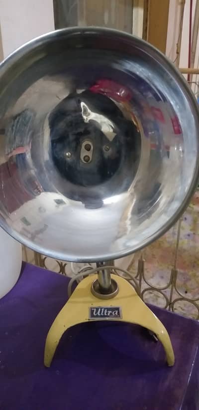 Dish type light/Lamp Anique item for Car makeup study Xchange posible