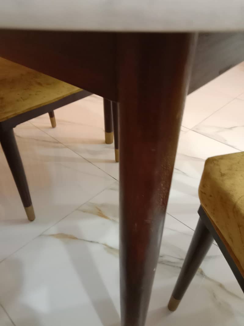 dinning table 5