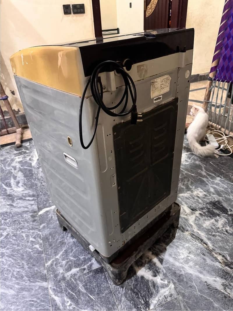Dawlance DWT 9060 EZ Automatic Washing Machine - Excellent Condition 3