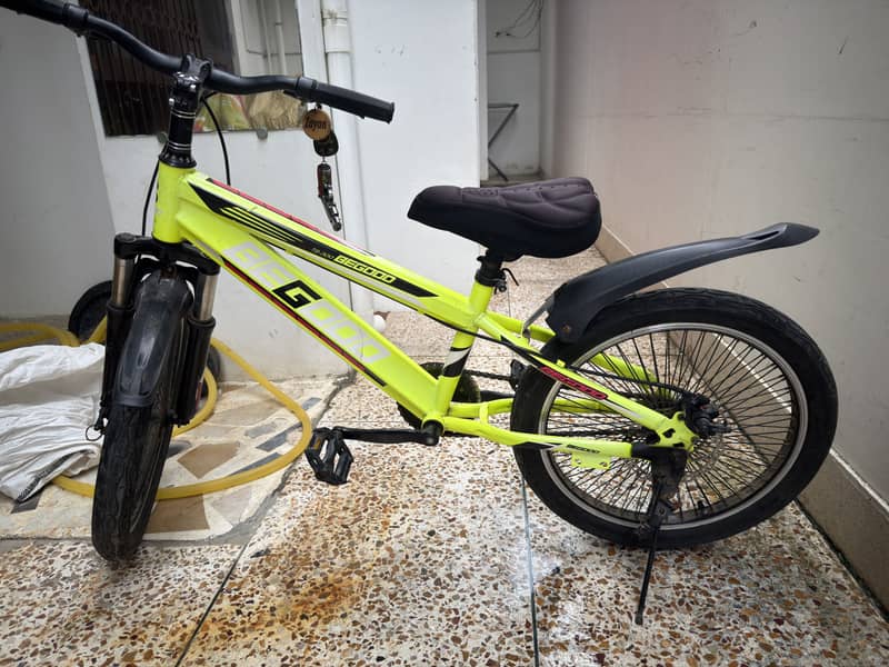 20 inch big imported bicycle in just as new condition 3