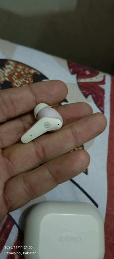 zerolife ear buds