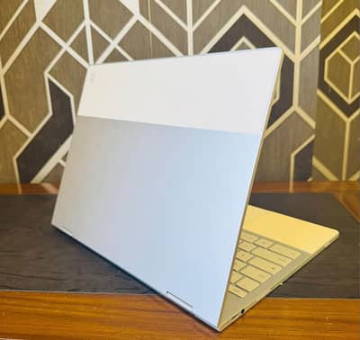 Google Pixelbook 7th Gen 16 GB Ram 512 SSD)
