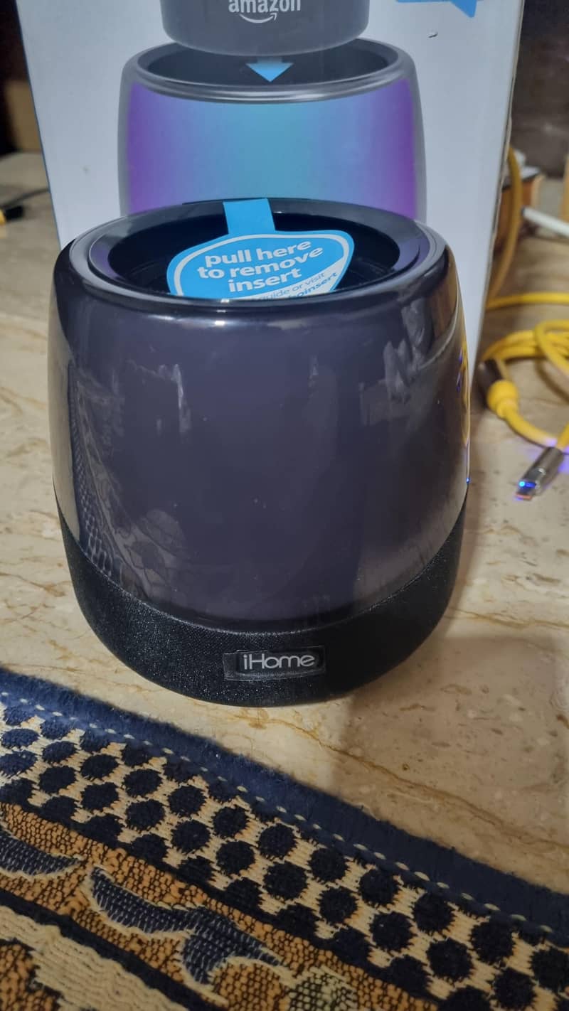 iHome Bluetooth Speaker 1