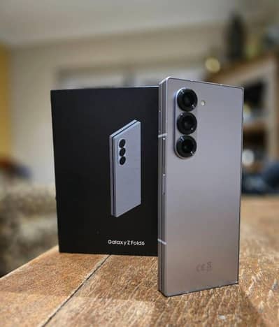 Z fold 6 12/512 Dual Physical Sim With Box 10/10 Almost Brand New