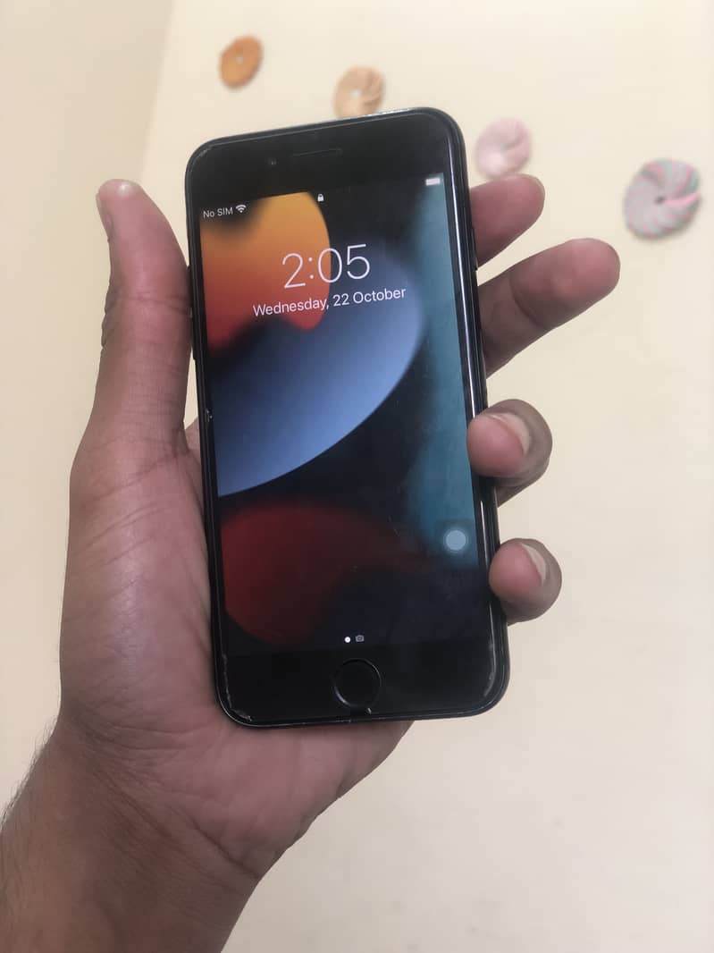 iPhone 7 pta approved with box 1