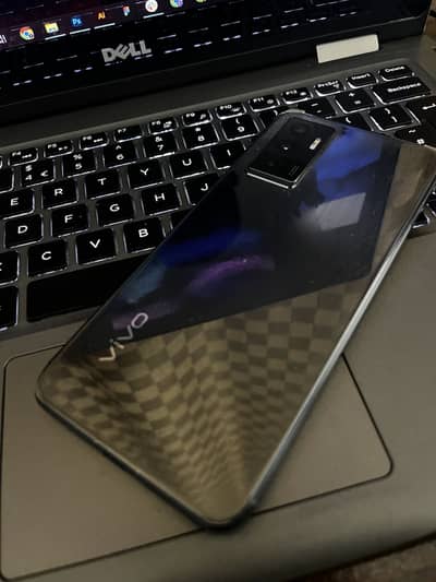 Vivo v23e 8/128 With Box