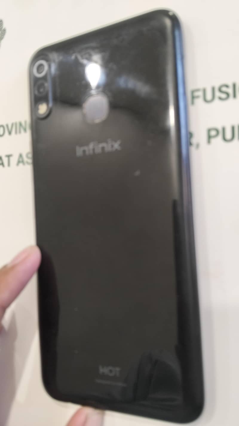 Infinx HOT Hot 8 Light 2/32 10/10 condition 1